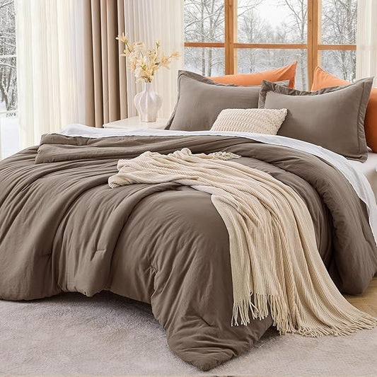 MUXHOMO King Size Comforter Set, All Season Ultra Soft Down Alternative Bedding - 3 Piece Lightweight Bed Set Includes 1 Comforter (104"x90") and 2 Pillow Shams (20"x36"), Brown