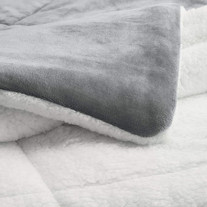 Amazon Basics 3-Piece Down Alternative Micromink Sherpa Bedding Set, Ultra-Soft, Warm All Season Comforter, Machine Washable, King, Charcoal