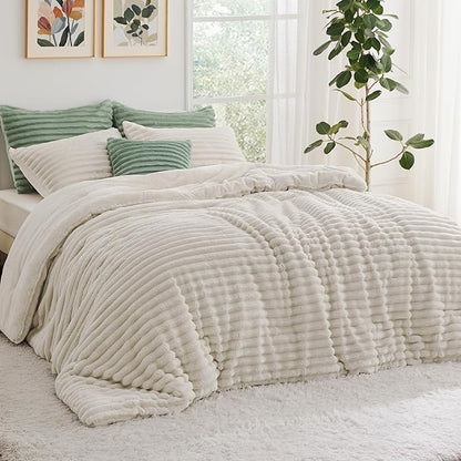 Bedsure Twin/Twin XL Size Comforter - GentleSoft™ 2 Pieces Double-Side Fleece Fluffy Linen Comforter Set, Cozy Striped Room Decor Aesthetic Luxury Twin Bedding Sets, 1 Pillowcase, 68x88 Inches