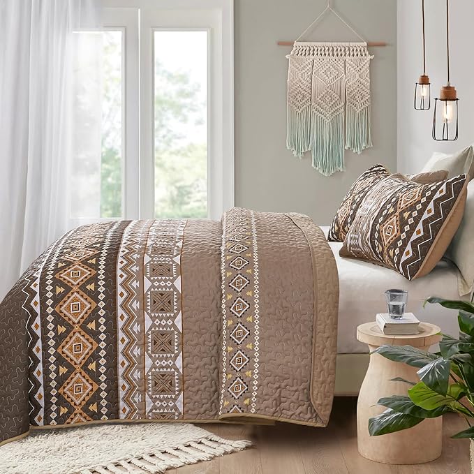WONGS BEDDING Boho Quilt Set Queen Size,3 Pieces Brown Geometry Printed Bedspread Coverlet Set,Lightweight Microfiber Bedding Set with 2 Pillowcases,96"×90"