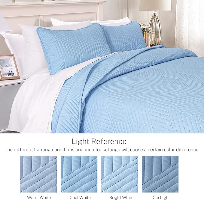 Exclusivo Mezcla California King Quilt Bedding Set, Lightweight Light Blue Oversized King Bedspreads Soft Modern Geometric Coverlet Set for All Seasons (1 Quilt and 2 Pillow Shams)