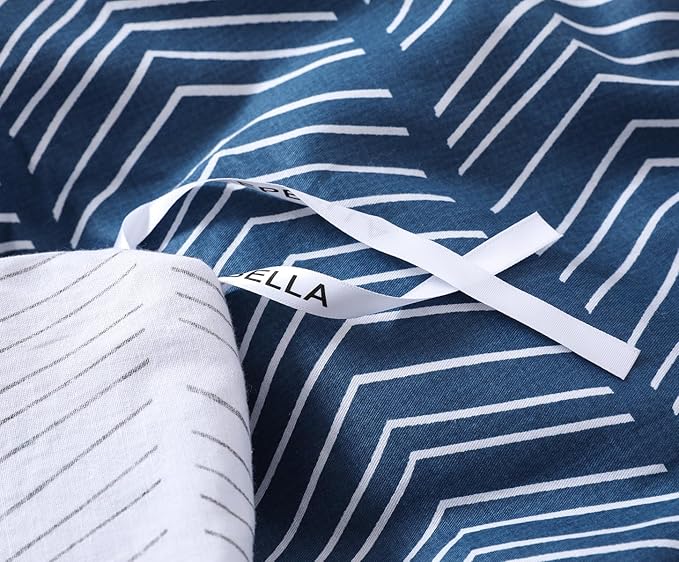 SLEEPBELLA Navy and White Duvet Cover Set, 100% Cotton Bedding, Chevron Geometric Pattern, with Button Closure (3pcs, Queen Size)