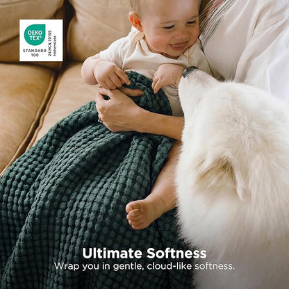 Bedsure Cooling Cotton Waffle Twin XL Blanket - Lightweight Breathable Blanket of Rayon Derived from Bamboo for Hot Sleepers, Luxury Throws for Bed, Couch and Sofa, Dark Green, 66x90 Inches