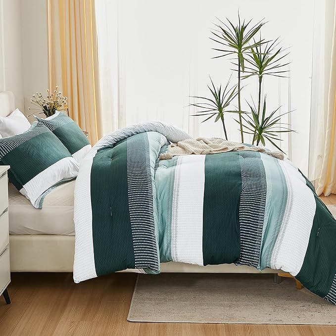 Litanika Dark Emerald Green King Bed Comforter Set, 3 Pieces Bedding Set, Colorblock Stripe Vintage Bed Set (104x90In Comforter & 2 Pillowcases)