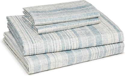 Amazon Basics Lightweight Microfiber Comforter Sets, 7 Pieces, King Size, Navy Geometrics