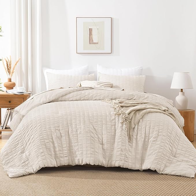 AveLom Beige Seersucker King Comforter Set (104x90 inches), 3 Pieces-100% Soft Washed Microfiber Lightweight Comforter with 2 Pillowcases, All Season Down Alternative Comforter Set for Bedding