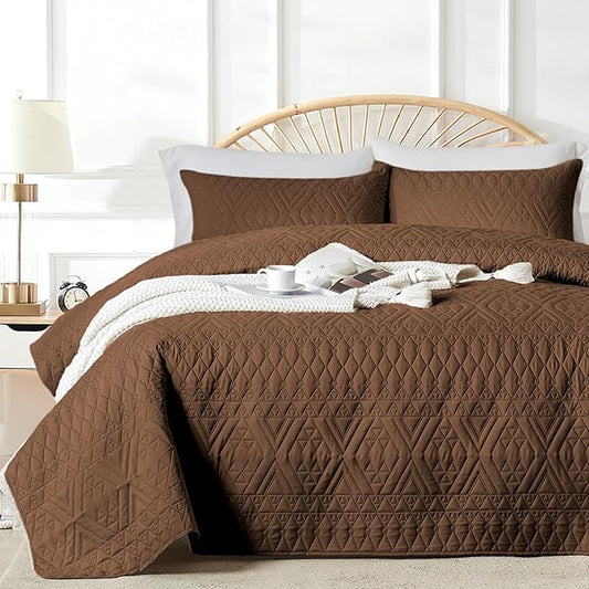 akkialla Full/Queen Size Quilt Bedding Set,Brown Lightweight Microfiber Soft Bedspread,Modern Style Geoetric Pattern Coverlet Set for All Seasons,3 Piece(1 Quilt,2 Pillow Shams) | Breathable fabric, Easy to clean