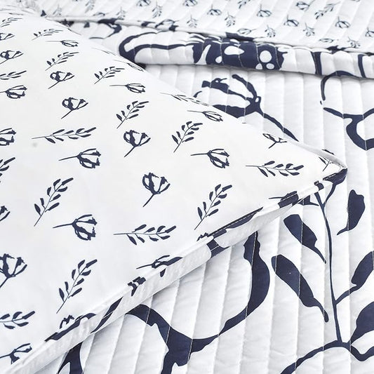 Lush Decor Scandinavian Floral Quilt Queen Size Reversible 3 Piece Set Full/Queen Navy & White - Floral Bedding Set Queen Quilt - White Bedding