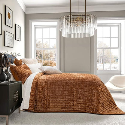 RECYCO Luxury Velvet Quilt Set, California King 118'' x 106'' Oversized Bedspread, Ultra Soft Velvet Comforter, Lightweight Box Stitch Bedding Sets for All Season, with 2 Shams, Rusty Burnt Orange