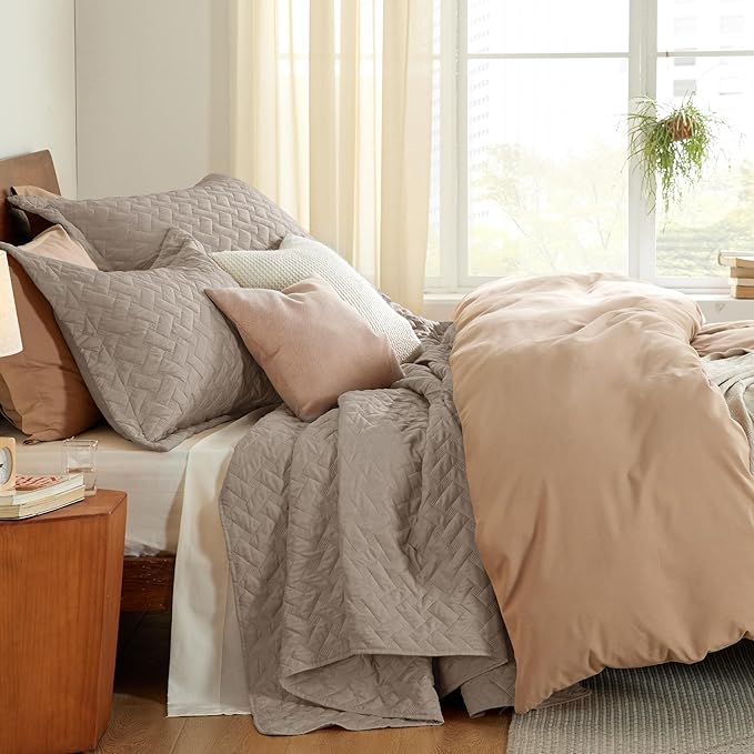 Bedsure Quilts King Size - Lightweight Bedspreads King Size with Basket Weave Pattern, Soft Quilt Bedding Set, Taupe Comforter Set Coverlet for All Seasons with 2 Pillow Shams (106" x 96") | Skin-Friendly Soft, All-Season Comfort, Breathable, Lightweig...