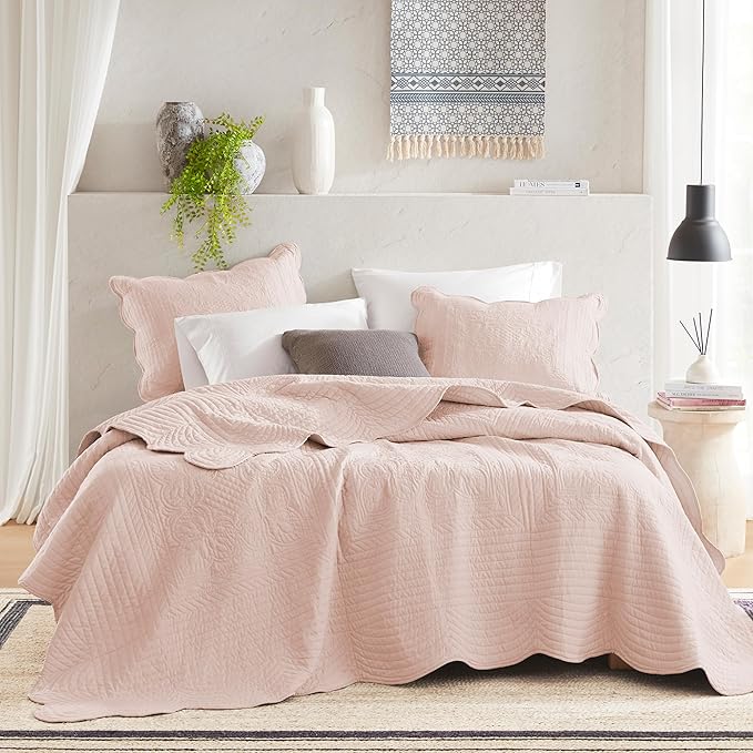 Madison Park King Quilt Set Damask Coverlet Set for King Size Bed, Cottage Oversized Quilt Set, Scallop Edge, All Season, Pre-washed Cotton-Filled King Size Quilt, Tuscany, King/Cal King Blush 3 Piece