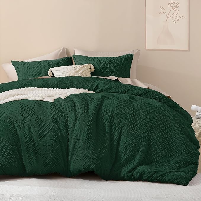 Litanika Oversized King Comforter Set Emerald Green, 3 Pieces Dark Green Tufted Boho Farmhouse Bedding Comforter Set, Lightweight Fluffy All Season Comforter Set (120x98In Comforter & 2 Pillowcases)