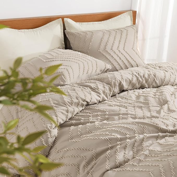 Litanika Comforter Super King Size Set Khaki, 3 Pieces Chevron Tufted Solid Bedding Comforter Sets, Fluffy Bed Set