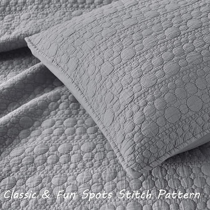 HORIMOTE HOME Quilt Set King Size Grey, Classic Geometric Spots Stitched Pattern, Pre-Washed Microfiber Chic Rustic Look, Ultra Soft Lightweight Quilted Bedspread for All Season, 3 Pieces