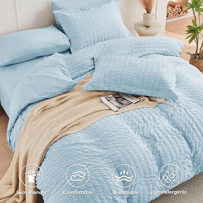 HYMOKEGE Lake Blue Duvet Cover Queen Size, Ultra Soft 3-Piece Seersucker Duvet Cover Set with Zipper Closure, Soft Brushed Microfiber Bedding Set with 8 Corner Ties (90"x90", 2 Pillowshams)