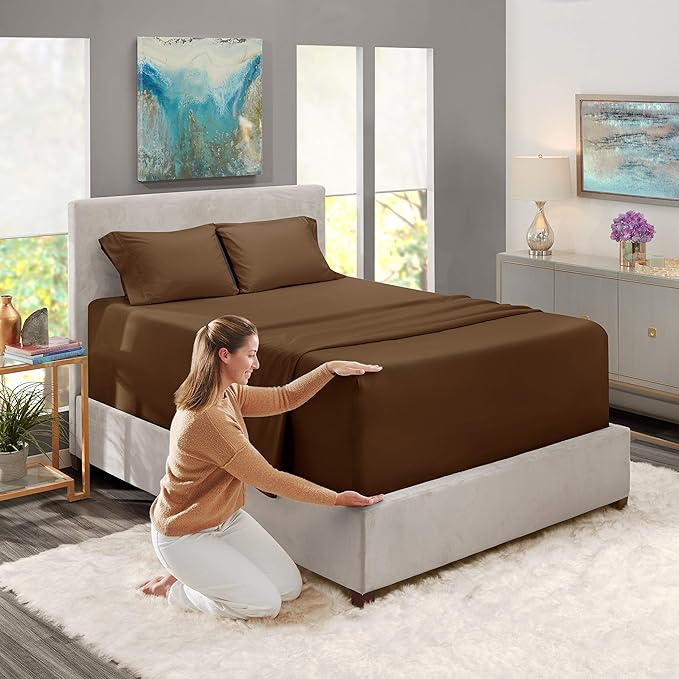 Nestl California King Size Sheet Set, 4 Piece Extra Deep Pocket (18-24 inches), Microfiber, Hotel Luxury, Soft, Breathable, Wrinkle-Free, Easy to Care, Chocolate Brown