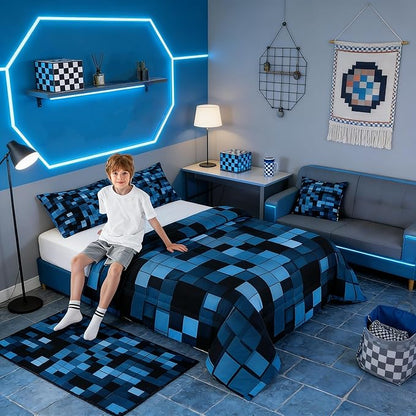 Pixelated Blocks Kids Comforter Set Twin Size,Patchwork Square Video Games Bedding Set Boys Girls Room Decor,Geometric Patchwork Grid Quilt Comforter,Blue Duvet Set Bedroom Quilt Set,1 Pillowcase