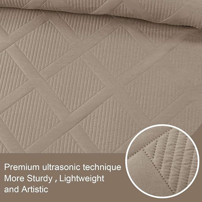 Exclusivo Mezcla Full Queen Size Quilt Set with Modern Striped Pattern, 3 Pieces Summer Lightweight Taupe Quilts Bedding Set, Soft Bedspreads Coverlets for All Seasons