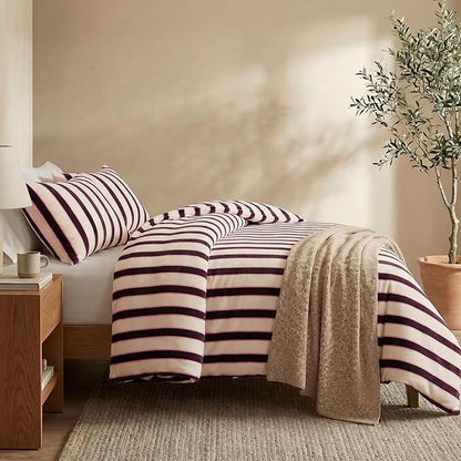 Bedbay Striped King Comforter Set Velvety Fleece Comforter Set Modern Style Striped Beding with 2 Pillowcases Lightweight 3 Pcs Boho Bedding Quilt Farmhouse Fluffy Bed Set for All Seasons