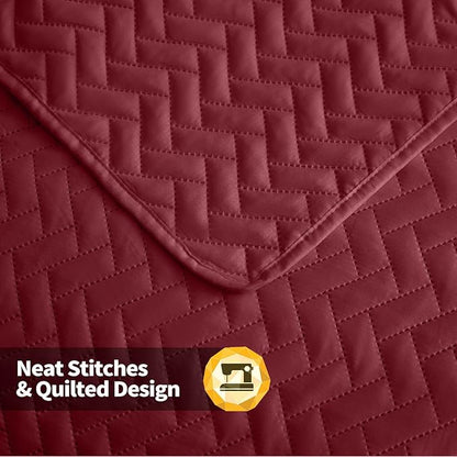 Maple&Stone Quilt Set Twin Size, Burgundy Lightweight Bedspread Ultrasonic Chevron Pattern Light Coverlet for All Season Comforter Bedding Decor - 2 Piece Twin Bed Cover Sets