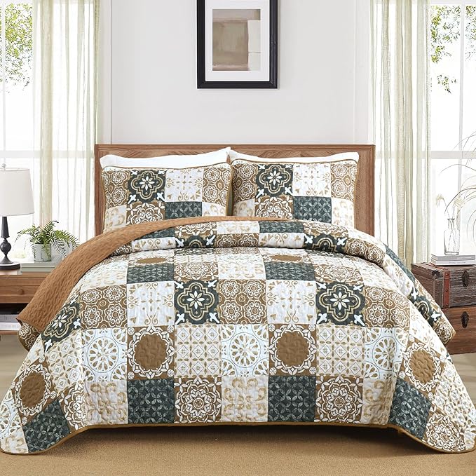 Dobuyly Brown Quilt Set King Size, Boho Plaid Patchwork Bedspreads Coverlet Set, 3 Pieces Soft Lightweight Microfiber Quilt Bedding Set for All Seasons 110"x90"
