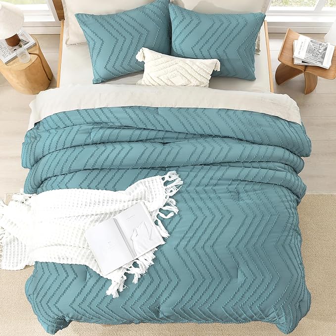 Litanika Grayish Teal Queen Size Comforter Sets, 3 Pieces Lightweight Chevron Tufted Bedding Comforter Set, Fluffy Down Alternative Comforter Bed Set Gift Choice (90x90In Comforter and 2 Pillowcases)