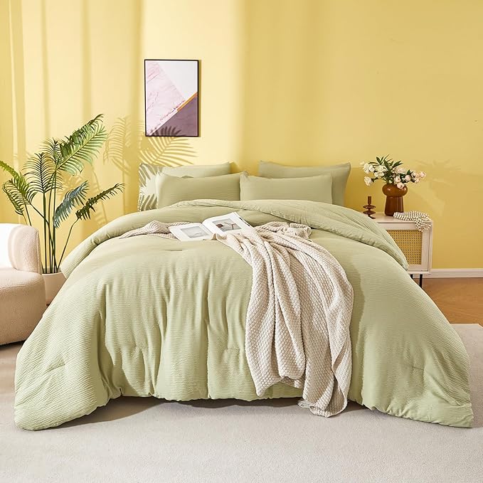 King Size Desert Sage Comforter Set, 3 Pieces Double-Layer Crinkle Yarn Bedding, All-Season Lightweight Warmth with 2 Pillowcases
