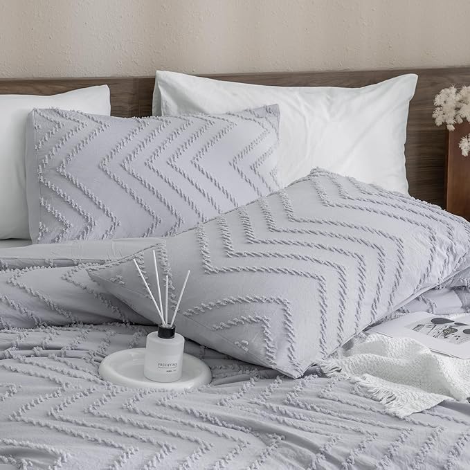 Andency Silver Grey Oversized Super King Plus Comforter Set 128x120, Extra Large King Size Comforter Oversize Boho Soft Warm Bedding Comforter Sets, 3 Pieces Aesthetic Chevron Textured Bedding