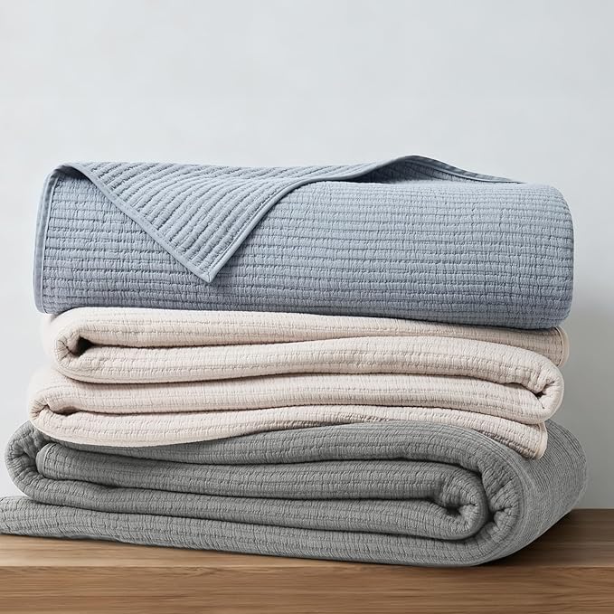 EVERGRACEHOME Cotton Coverlet Set King Size 3 Pieces, Lightweight Soft Ribbed Matelassé Bedspread Quilt Set, Cozy Oversized Quilted Bedding Set with 2 Pillow Shams for All Seasons, Fog Gray