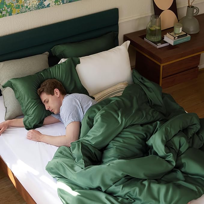 Bedsure Cooling Duvet Cover King - Moisture Wicking and Silky Eucalyptus Lyocell Cotton Hybrid Comforter Cover Set for Hot Sleeper - Buttery Soft and Breathable, Cooling Bedding Set, Forest Green