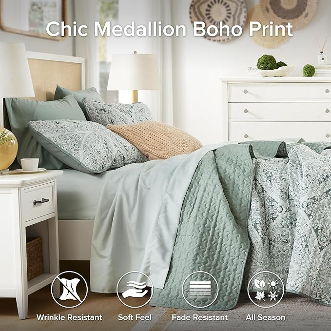 Comfort Spaces Boho Quilt Set Queen Reversible Vermicelli Quilting Queen Size Bed, All Season, Lightweight, Coverlet Winter Layer Bedding, Shams, Gloria, Full/Queen Green 3 Piece