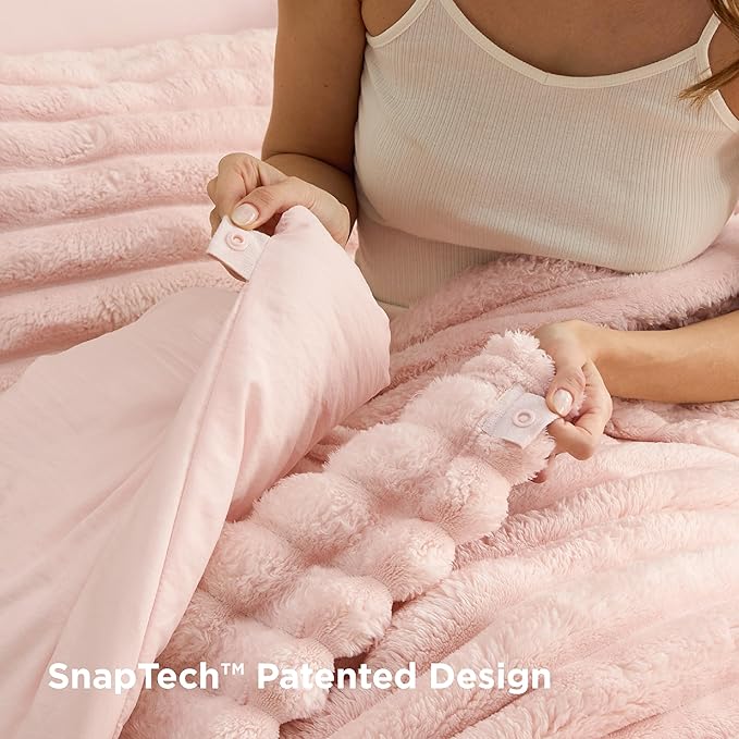 Bedsure Gentlesoft™ 2-in-1 Full Comforter Set and Detachable Fluffy Blanket, Pink Bedding Set for All Season Use, SnapTech Design for Space Saving (Includes 2 Pillow Shams, 2 Pillowcases)