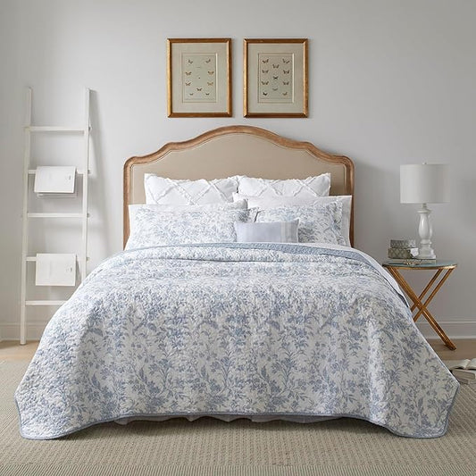 Laura Ashley - Queen Quilt Set, Soft Cotton Bedding with Reversible Design, Medium Weight for Year Round Use, 3 Piece Bed Set with Matching Pillowcases (Amberley Blue)