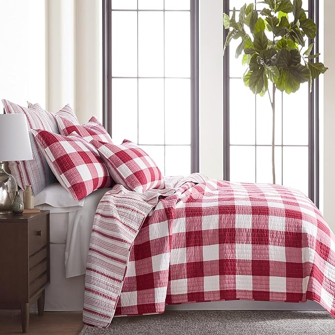 Levtex Home - Camden Quilt Set -Twin Quilt + One Standard Pillow Sham - Buffalo Check in Red and Cream - Quilt Size (68 x 86 in.) and Pillow Sham Size (26 x 20 in.) - Reversible Pattern - Cotton