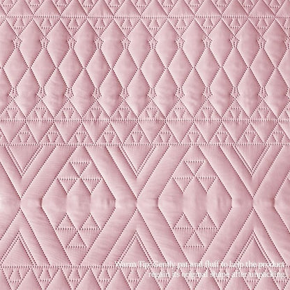 akkialla Full/Queen Quilt Set, Pink Lightweight Microfiber Bedspread Coverlet, Boho Geometric Pattern, Soft All-Season Bedding, 3-Piece (1 Quilt, 2 Pillow Shams) | Breathable material, Modern Style