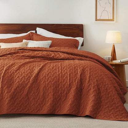 Bedsure Quilts Queen Size - Lightweight Bedspreads Queen Size with Basket Weave Pattern, Soft Quilt Bedding Set, Red Orange Comforter Set Coverlet for All Seasons with 2 Pillow Shams (90" x 96") | Skin-Friendly Soft, All-Season Comfort, Breathable, Lig...