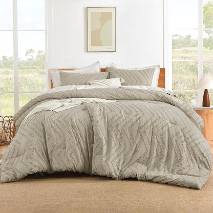 Litanika Oatmeal Queen Size Comforter Sets, 3 Pieces Lightweight Chevron Tufted Bedding Comforter Set, Fluffy Down Alternative Comforter Bed Set Gift Choice (90x90In Comforter and 2 Pillowcases)