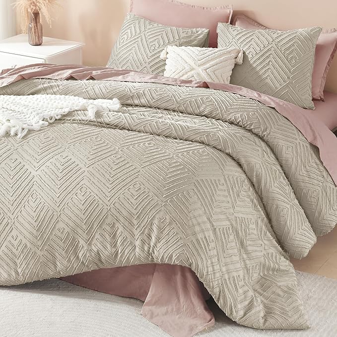 Litanika Oatmeal Super King Plus Comforter, 3 Pieces Tufted Boho Farmhouse Bedding Comforter Sets, Lightweight Fluffy Bed Set for All Season (128x120In Comforter and 2 Pillowcases)