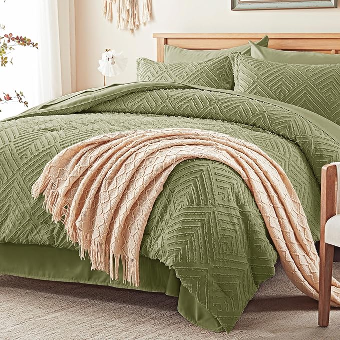 Zzlpp Twin Comforter Set 5 Pieces, Army Green Tufted Bed in a Bag with Comforter and Pillowcase, All Season Boho Bedding Sets with 1 Comforter, 1 Pillow Sham, 1 Flat Sheet, 1 Fitted Sheet