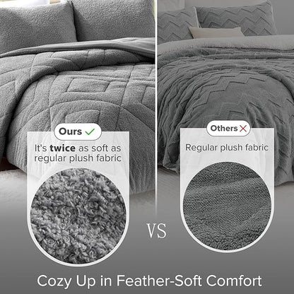 Comfort Spaces King Comforter Set Reversible Feather-Soft Plush Comforters for King Size Bed All Season Lightweight Shearling Fleece Sherpa Comforter King Size Bed Set, King/Cal King, Grey 3 Piece