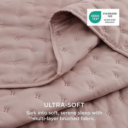 Bedsure King Quilt - Dusty Rose Bedspread King Size & Lightweight Comforter, Country Cottage Coverlet with Clover Pattern, Ultra Soft All-Season Bedding, 106 x 96 Inches | Stitch-Free Quilting, Ultra Soft, Lightweight, Machine Washable, Pet-Friendly