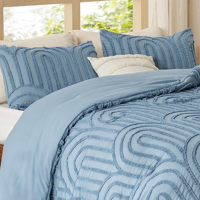 Bedsure Boho Tufted Blue Comforter Set Queen Size, GentleSoft™ 3 Pieces Boho Farmhouse Decor Bedding, Arch Shabby Chic Bedding for All Seasons, 1 Bed Comforter, 2 Pillow Shams, 90x90 Inches