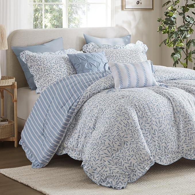 Madison Park 5-Piece Reversible Botanical Comforter Set - Summer Floral Print with Scalloped Edges, Lightweight Bedding with Decorative Pillows, King, Blue | Reversible, Lightweight