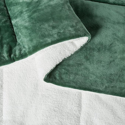 Amazon Basics Reversible Sherpa Comforter Set with Pillow Sham, Green, King