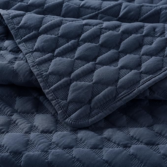 WDCOZY Oversized California Cal King Size Quilt Bedding Sets with Pillow Shams, Navy Blue Lightweight Soft Bedspread Coverlet Bed Cover, All Season Spring Summer, 3 Pieces, 116x106 inches