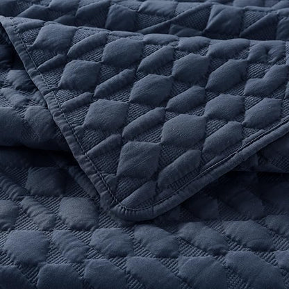 WDCOZY Oversized California Cal King Size Quilt Bedding Sets with Pillow Shams, Navy Blue Lightweight Soft Bedspread Coverlet Bed Cover, All Season Spring Summer, 3 Pieces, 116x106 inches