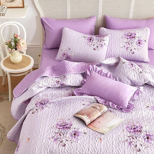 Wake In Cloud - Shabby Chic Quilt Set, Floral Coquette Cottagecore Farmhouse Vintage Flowers, for Women Teen Girls, Reversible Lightweight Bedspread Coverlet, 3 Pieces, Purple, Twin/Twin XL Size