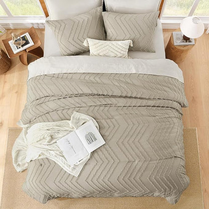 Litanika Oatmeal Queen Size Comforter Sets, 3 Pieces Lightweight Chevron Tufted Bedding Comforter Set, Fluffy Down Alternative Comforter Bed Set Gift Choice (90x90In Comforter and 2 Pillowcases)