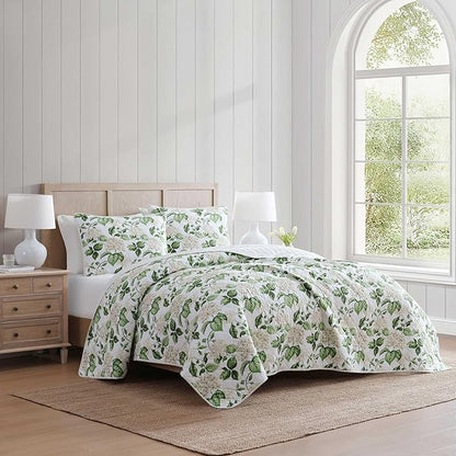 Martha Stewart - Twin Quilt Set, 100% Soft Cotton Floral Bedding for Year Round Comfort, 2 Piece Bed Set with Matching Pillowcase (Hydrangea Floral Beige)
