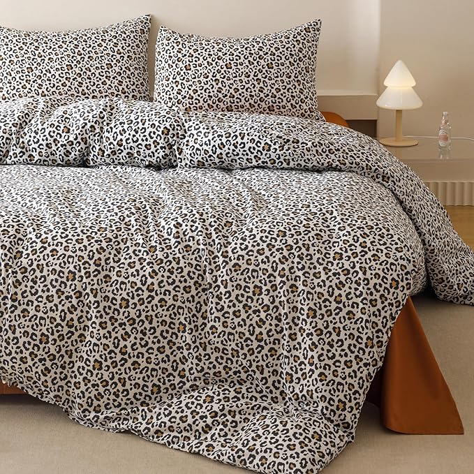 CLOTHKNOW Black Leopard Print Full Size Comforter Sets Cheetah Bedding Sets Black Brown Comforter with 2 x Pillow Cases